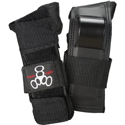 The 5 Best Skateboard Wrist Guards | Buyers' Guide