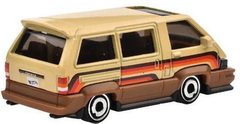 Hot Wheels Basic Car Toyota Van Hnj Hlj