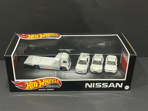 Hot Wheels Premium Nissan Set Skyline Gtr Box Collector Set R R R Grn K
