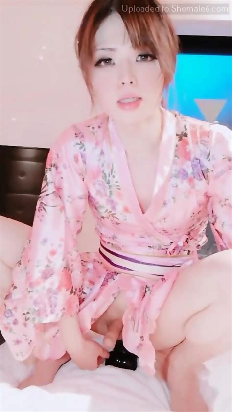 Pigmananal Anal Masturbation With Dildo