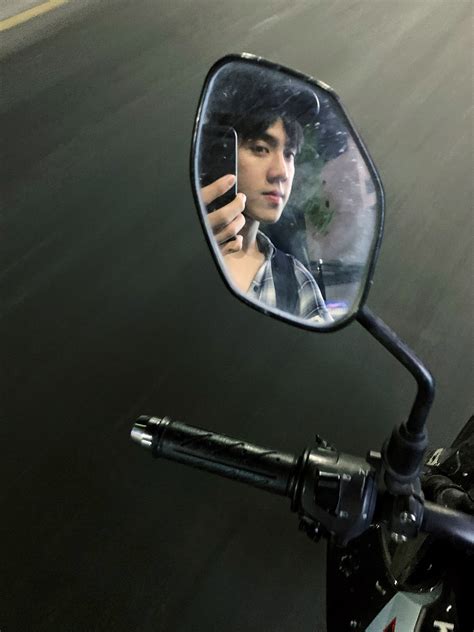 Nam Sinh Tr Ng Con Nh Gi U Chu N Hot Boy V A P Trai L I A T I B O D N Tr