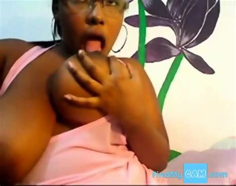 Ebony BBW Shows Her Big Tits On Cam Negrofloripa
