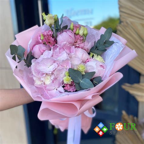 Букет из гортензии, пионов, эустомы и эвкалипта (102) | fourseasons.by