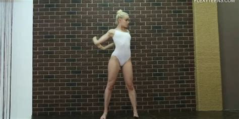 Tight Slavjanka Does Gymnastics Naked Tnaflix
