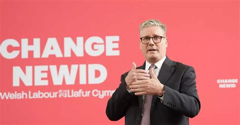 Keir Starmer in general election pledge to cut NHS waiting times for