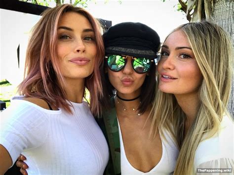 Nina Dobrev Nude Pics Vids The Fappening