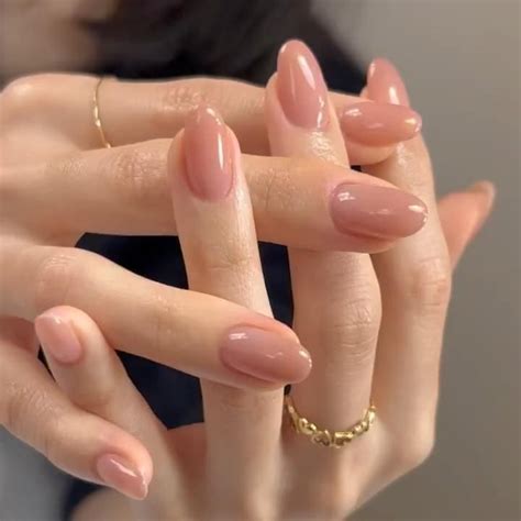 Nude Nail Designs For A Charming Manicure Video Oje Jel Tirnak Jel T Rnaklar