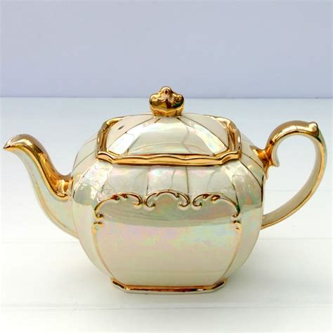 Vintage Sadler Cube Teapot Cream Gold Pearl Lustre On The Vintage