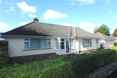 3 Bed Detached Bungalow For Sale In Shenstone Court Barton Court Road