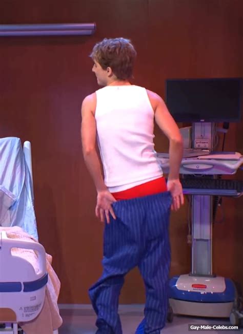 Timothée Chalamet Twists His Ass Around in Red Panties Naked Male celebrities