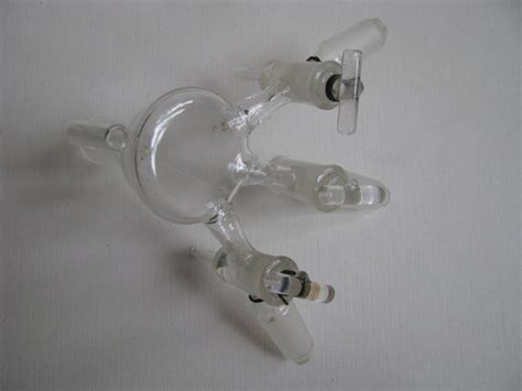 Химия и Химики № 2 2012. Химическая галерея - лабораторная посуда