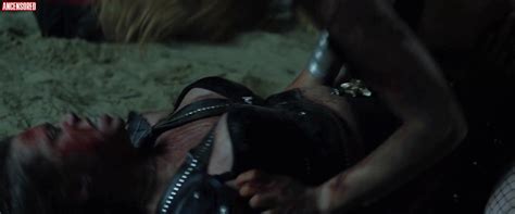 Naked Johanna Rae In Apocalypse Rising