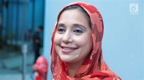 Ayu Azhari Tak Pernah Menyesal Pernah Jadi Bom Sex ShowBiz Liputan6