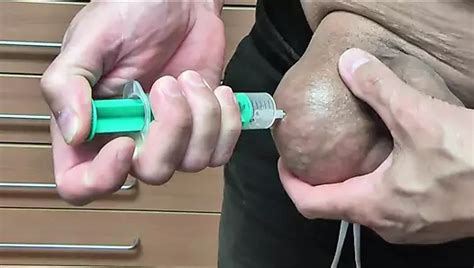 Nadeln In Meinem Hoden Extremes Cbt Hoden Spie Orgasmus Amateur Bdsm Schwanzpiercing