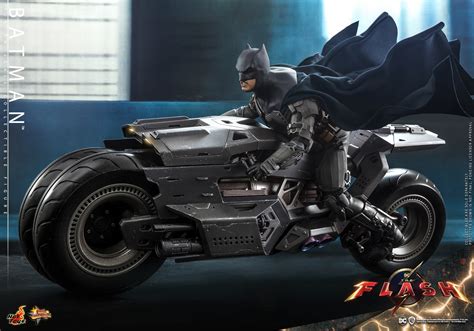 Hot Toys Takes To The Streets Of Gotham With Batman Batcycle