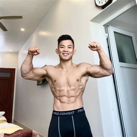 Đô vật hot girl Thần Sấm vạm vỡ gây sốt ở hội làng đầu năm Đời sống ZNEWS VN