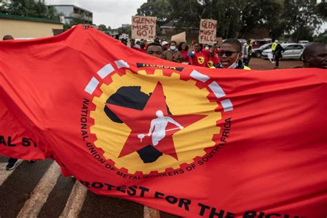 Numsa threatens strike over Easter weekend