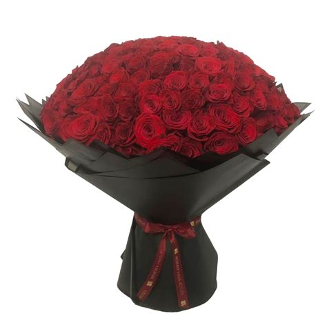red roses flower bouquet 1