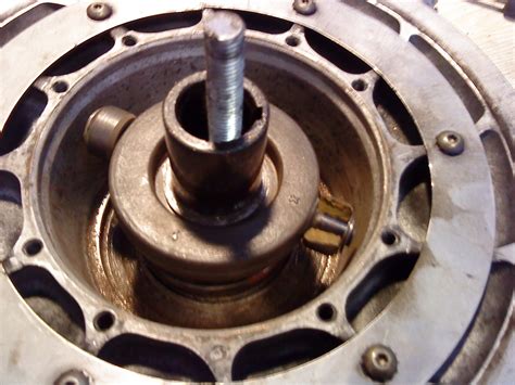 Need Help Team Clutch With Broken Bushings Hardcore Sledder