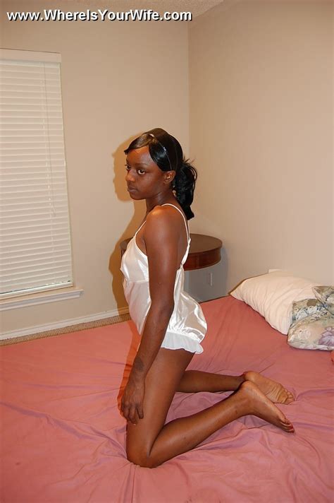 Sexy Shaped Ebony Milf Taking Off Her White XXX Dessert Picture 5