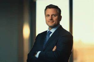 Brian Thompson Net Worth: The Salary And Fortunes Of Late UHC CEO ...