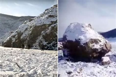 Naked Couple Caught Having Sex On Rooftop Before Man Takes BOW For The Camera Mirror Online