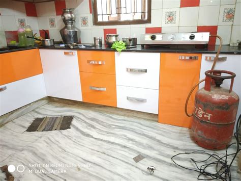 PVC Modern L Shape Modular Kitchen At Rs 1350 Square Feet In Othakadai