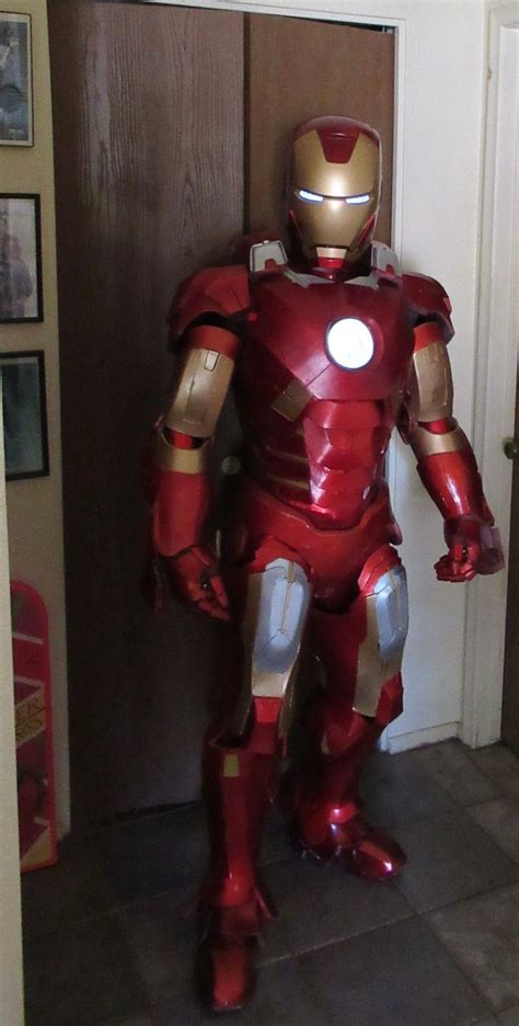 Teen builds incredibly realistic looking iron man suit – Artofit