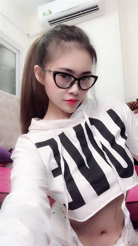 Thêm mẫu nude tố họa sĩ N L sàm sỡ với những tình tiết sốc