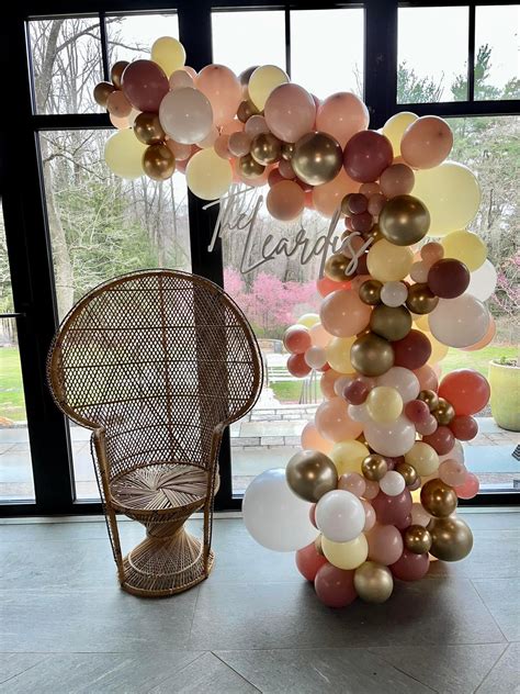 Organic Arches And Garlands The Balloon Frenzy