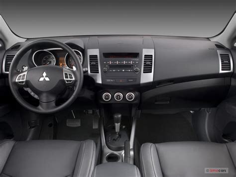 2007 Mitsubishi Outlander: 11 Interior Photos | U.S. News