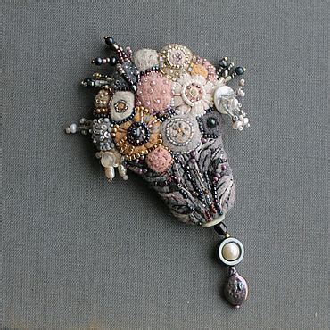 Зимний букет.брошь из шерсти.брошь вышитая бисером цветы в интернет ...