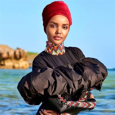 La Primera Modelo Musulmana En Posar En Burkini Estarguapas