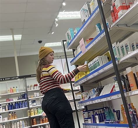 Thick Blonde In Black Pants Spandex Leggings Yoga Pants Forum