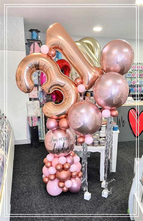 Double Digit Display, Organic Base with 3 Floor Standing Orbz