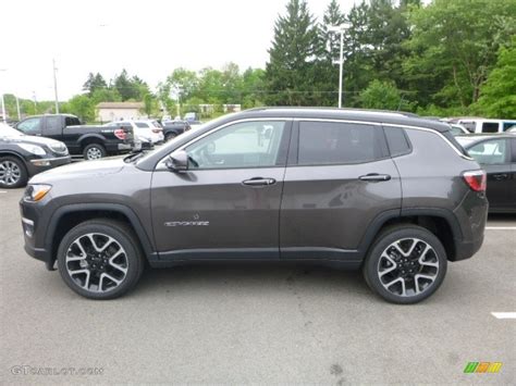 2017 Granite Crystal Metallic Jeep Compass Limited 4x4 120592363 Photo 2 Car