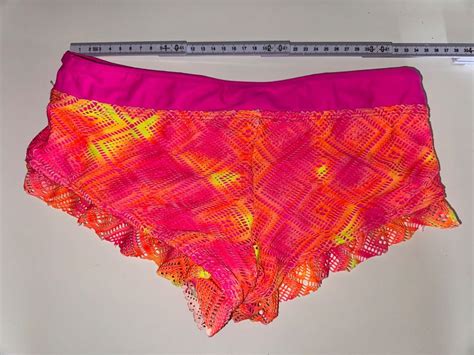 Bunte Bikini Hose Gr S Gebraucht in Grosswangen für CHF 3 mit Lieferung auf Ricardo kaufen