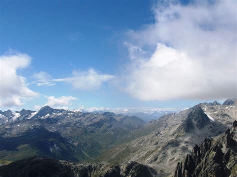 Ora si è aperto e posso vedere la zona del Furka Fotos hikr org