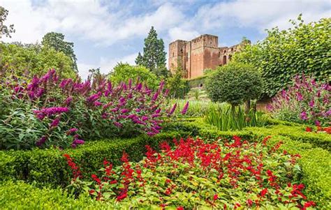 Kenilworth Castle And Elizabethan Garden English Heritage