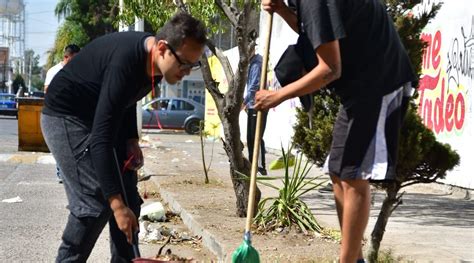 VISITA LEO MONTAÑEZ A LOS UNIVERSITARIOS DEL PROGRAMA JÓVENES