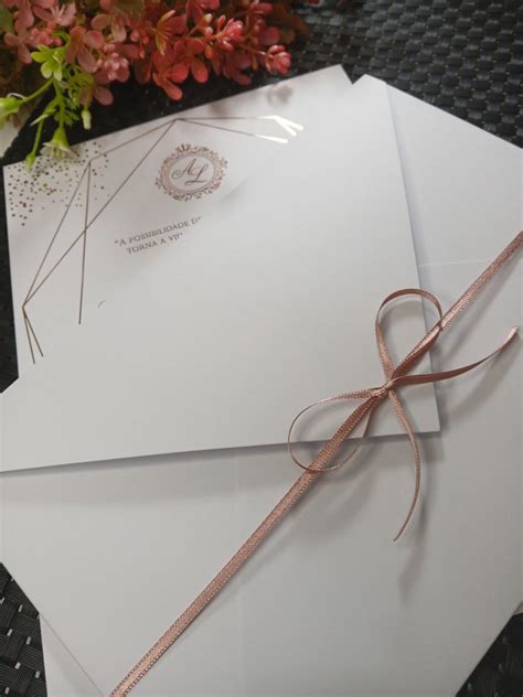 Convite De Debutante Branco E Nude Atelier Andrea Nocera