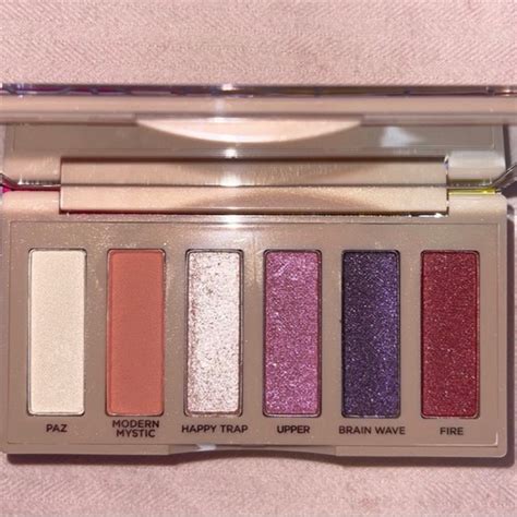 Urban Decay Makeup Urban Decay Cosmetics Urban Decay X Smiley Naked Mini Eyeshadowchill