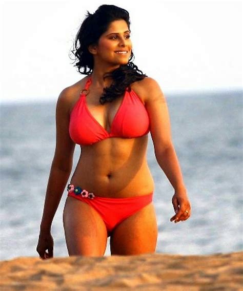 Bollywood Hot Actress In Bikini Pics Wallpapers Welcomenri