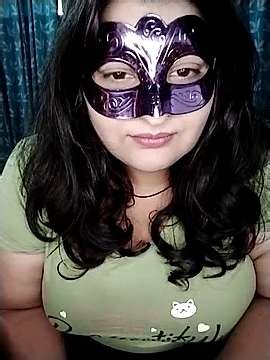 Hot Divya Naked Stripping On Cam For Live Sex Video Chat Gyrls