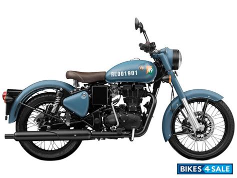 Royal Enfield Classic Signals Airborne Blue Price Specs Mileage Colours Photos And Reviews