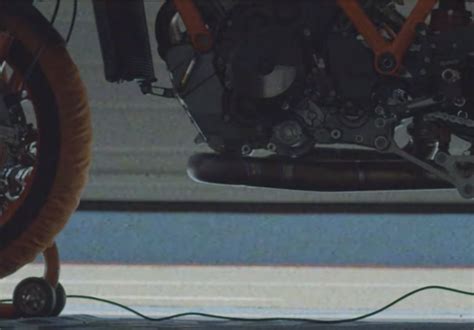 Ktm L I Ti P T C Ti T L Trang B Naked Bike Ktm Super Duke R