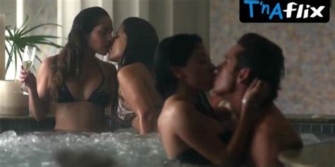 Nataly Umana Lesbian Breasts Scene In Decadencia Tnaflix