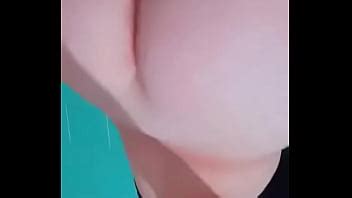 Mi novia en el baño se manosea XVIDEOS