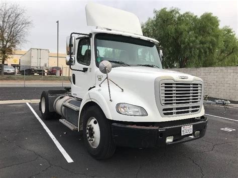 2013 Freightliner Business Class M2 112 For Sale Day Cab 651401