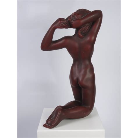 Nude Kneeling Down By Achatit